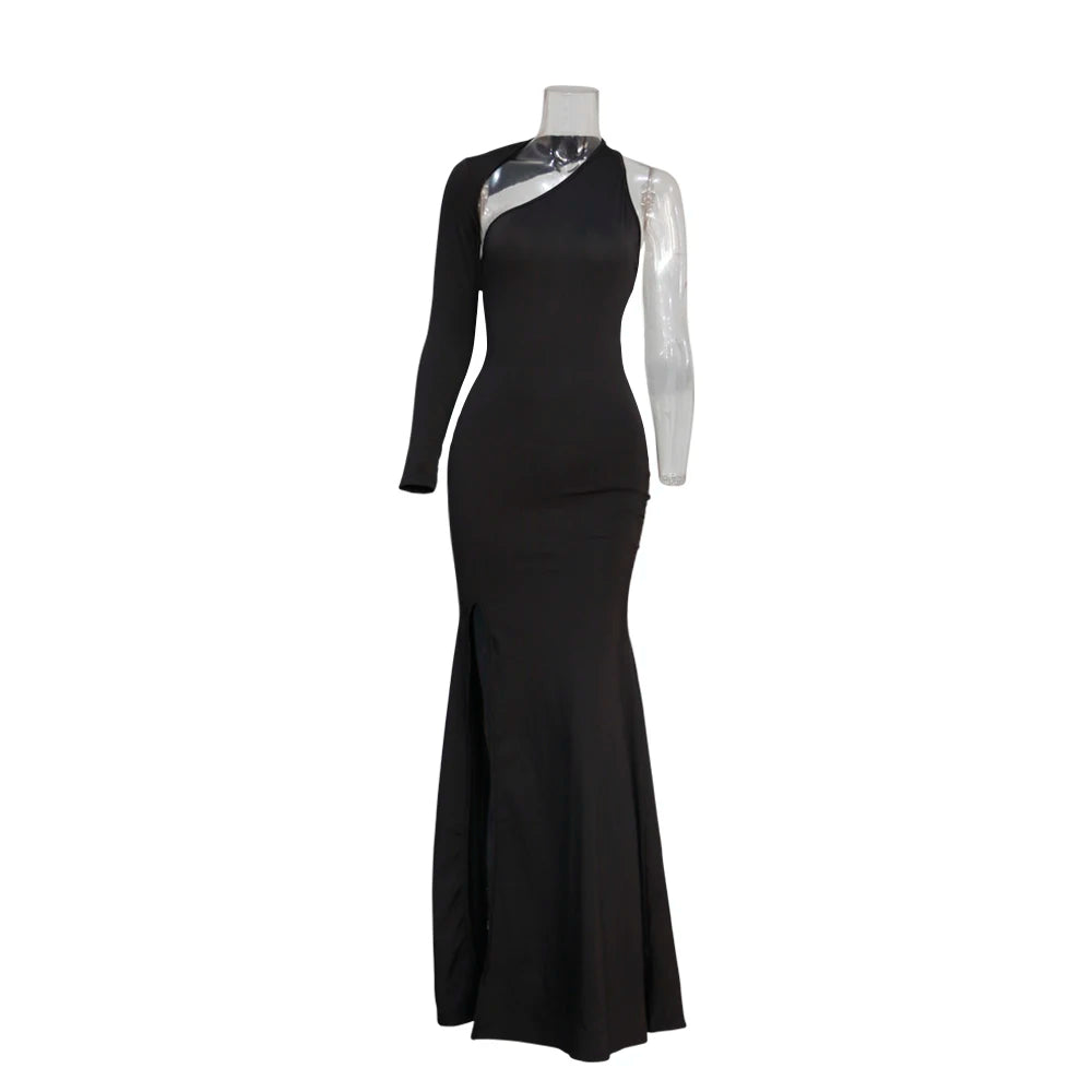 Signature One-Sleeve Black Gown – Sculpted Elegance by Stylist Frantz